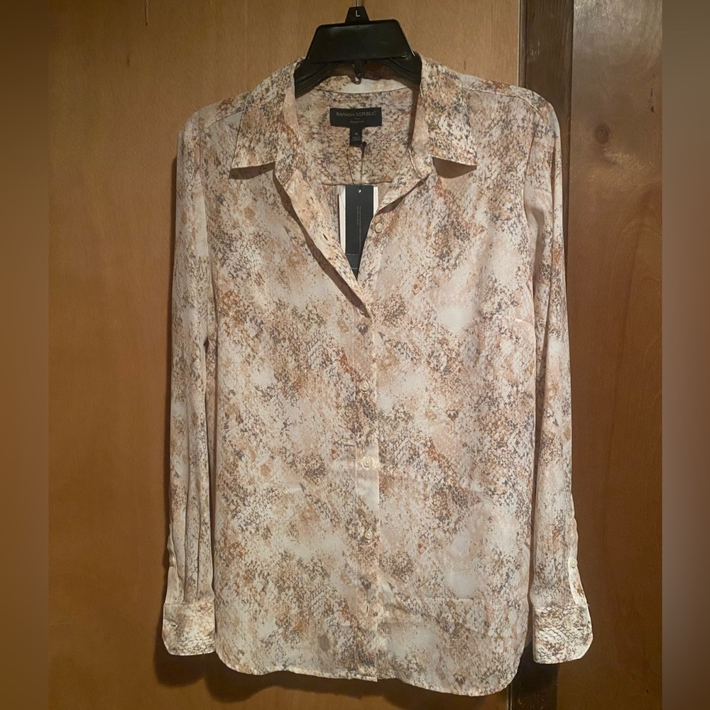 Banana Republic Long Sleeve Button Down Multi Colored Size M